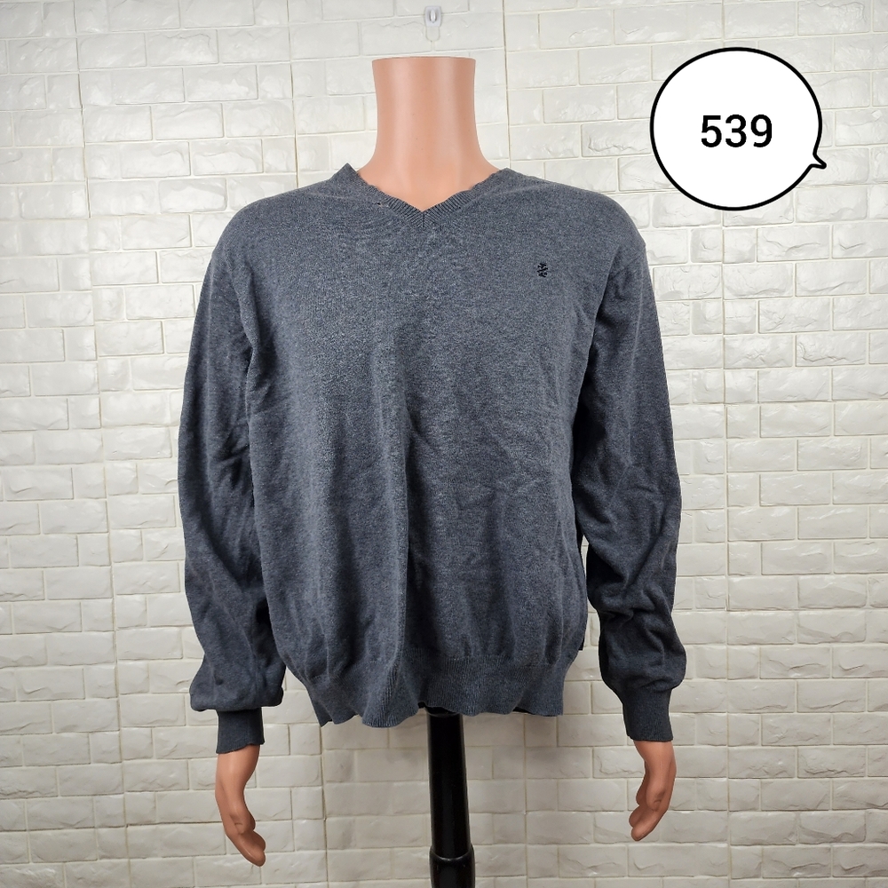 Izod Men’s XL Gray V-Neck Sweater – Classic Casual Knit Pullover